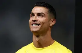 C罗迎来十五赛季高光表现,中国队球迷沸腾!(c罗1516赛季) C罗迎来十五赛季高光表现,中国队球迷沸腾!(c罗1516赛季)